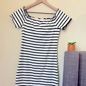(Brand New) Black and white stripped dress (Large)